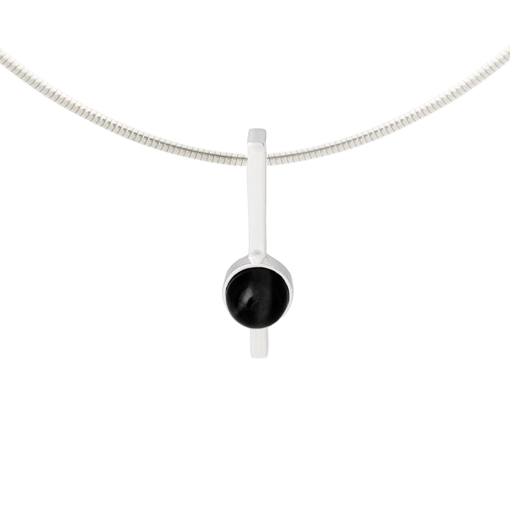 Black onyx pendant set in solid silver