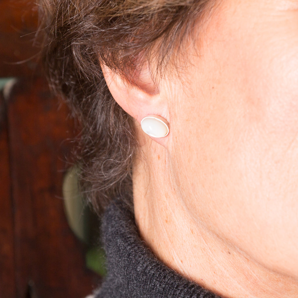 AlistairR Barrow Mother of Pearl Cabochon Stud Earrings sterling silver