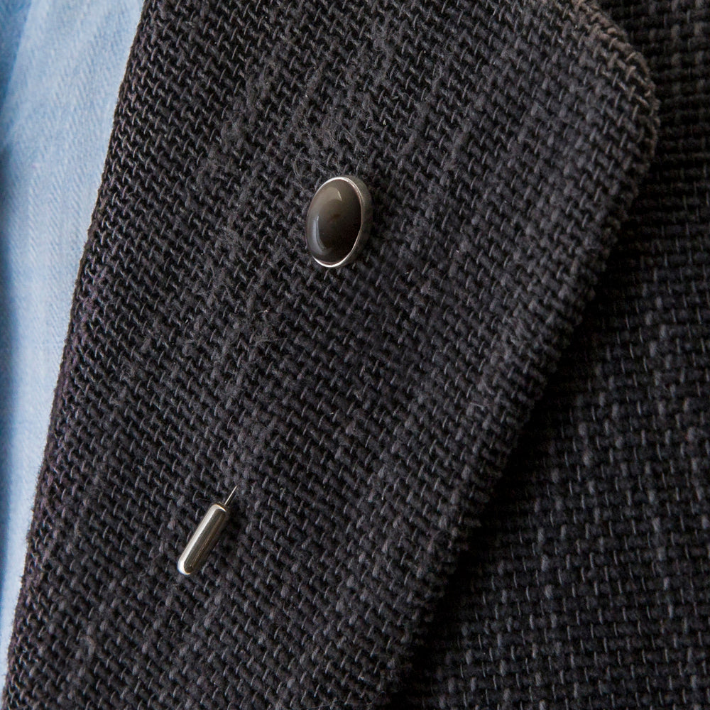 Barrow Lapel Pin English Flint