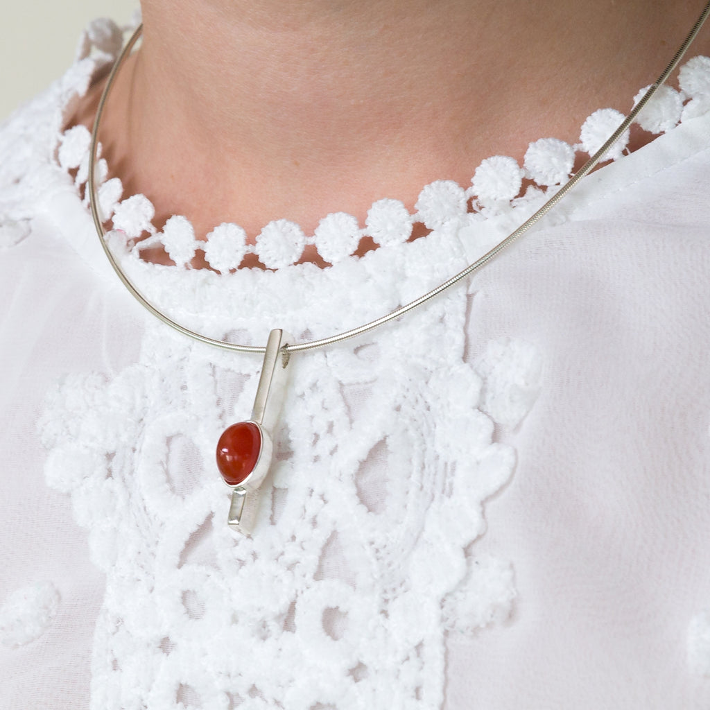Bar Pendant Barrow Carnelian
