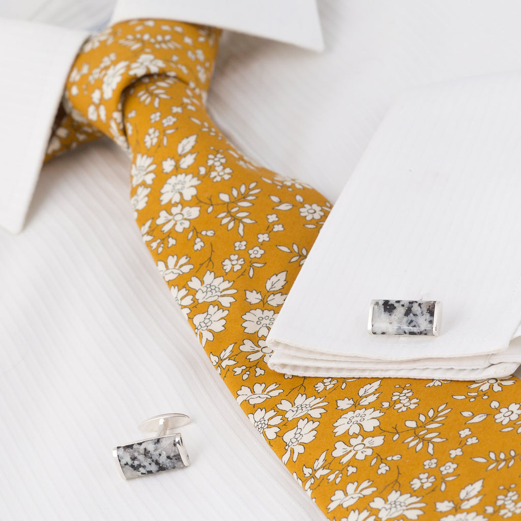 Liberty Print Tie Capel