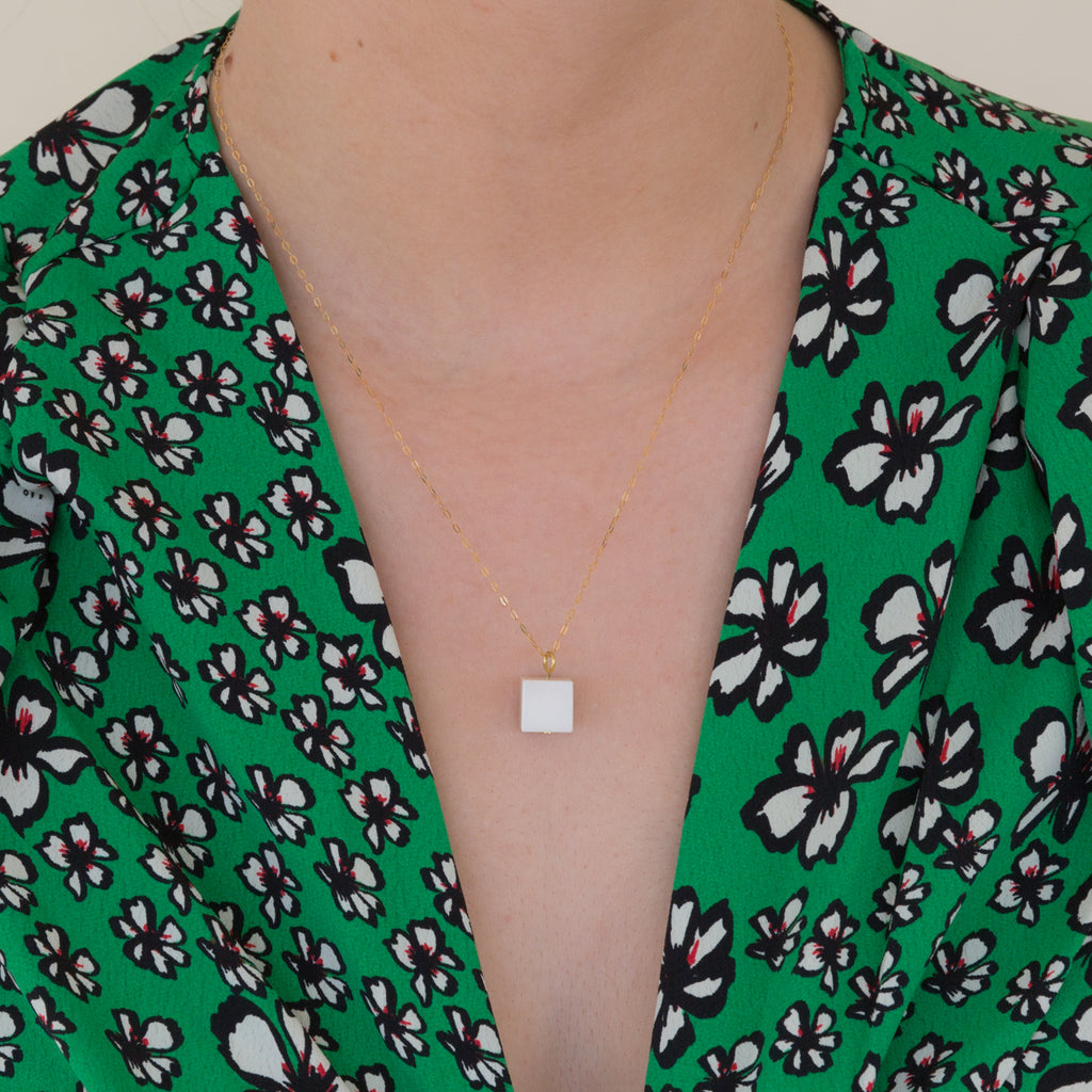Cube Necklace - Mother of Pearl