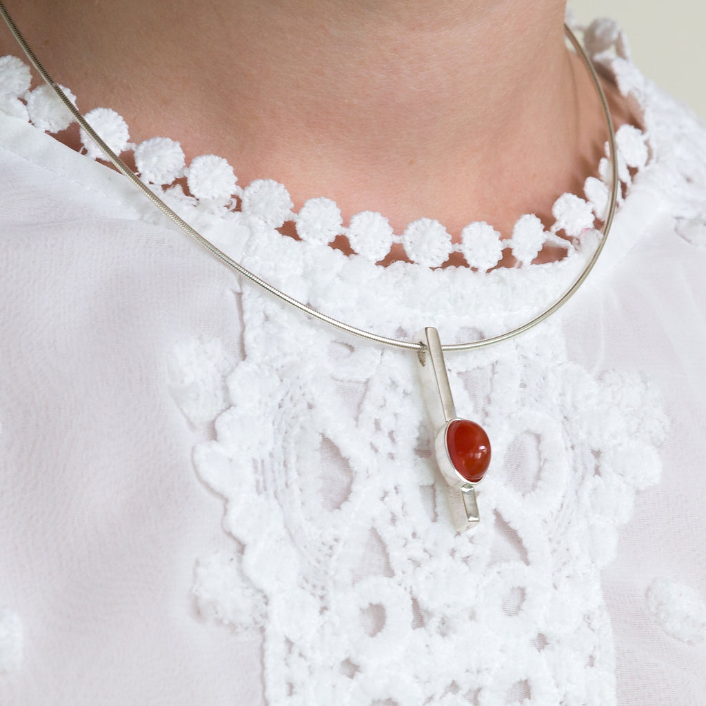 Bar Pendant Barrow Carnelian